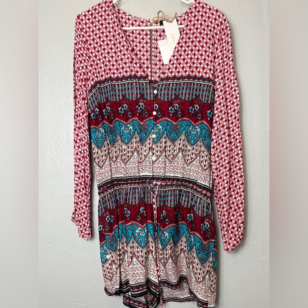 Aakaa Red and White Geometric Dress. Large